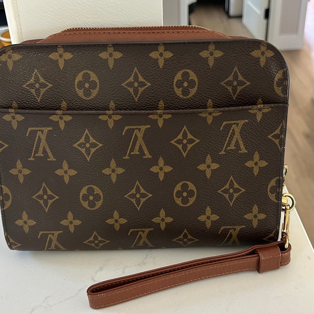 Louis Vuitton Orsay Clutch/Wristlet with gold hardware